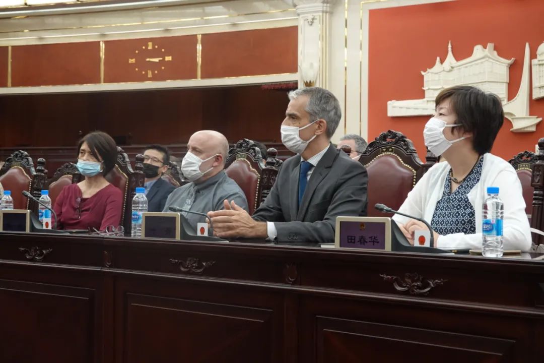 现场丨在沪外国居民走进上海市人大啦!(最新发布)