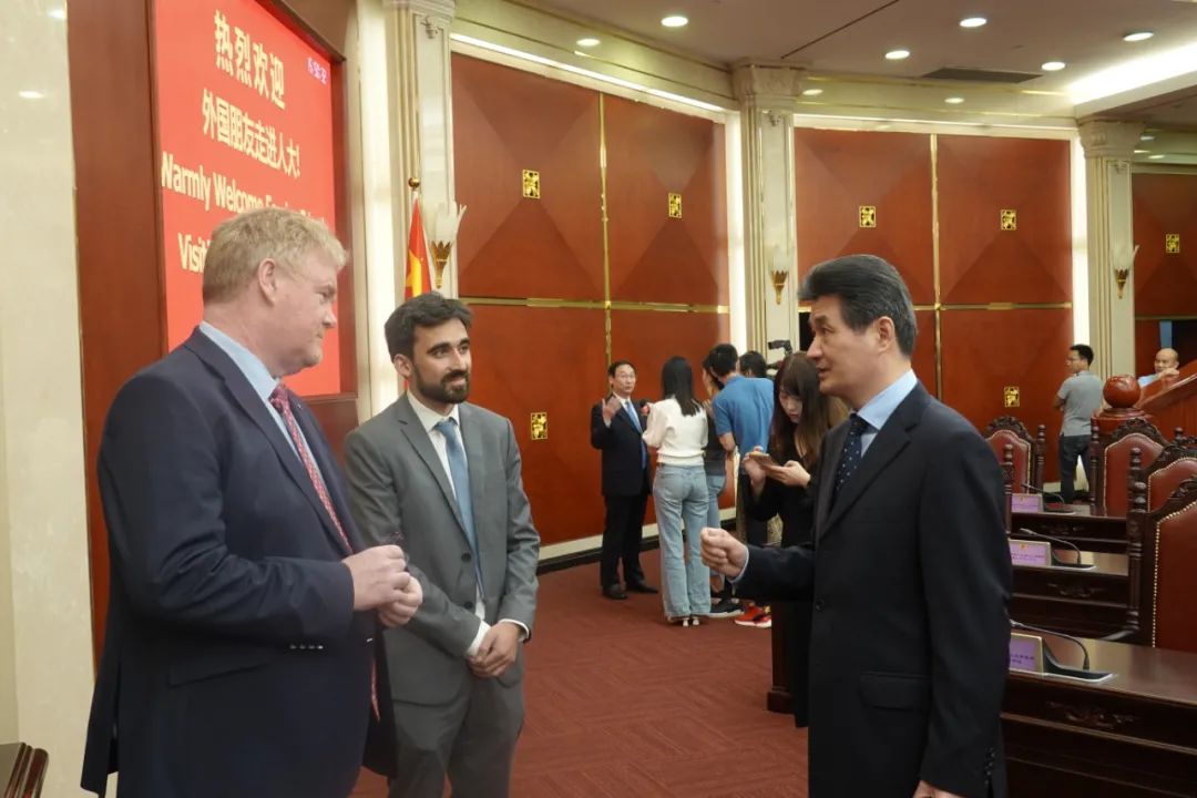 现场丨在沪外国居民走进上海市人大啦!(最新发布)