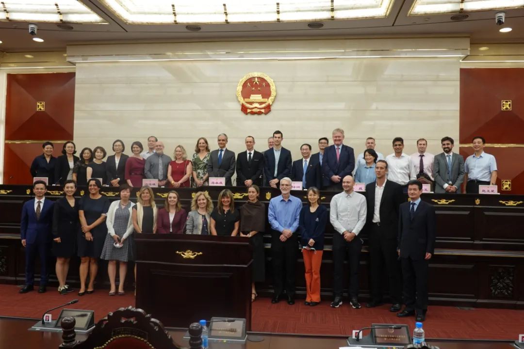 现场丨在沪外国居民走进上海市人大啦!(最新发布)