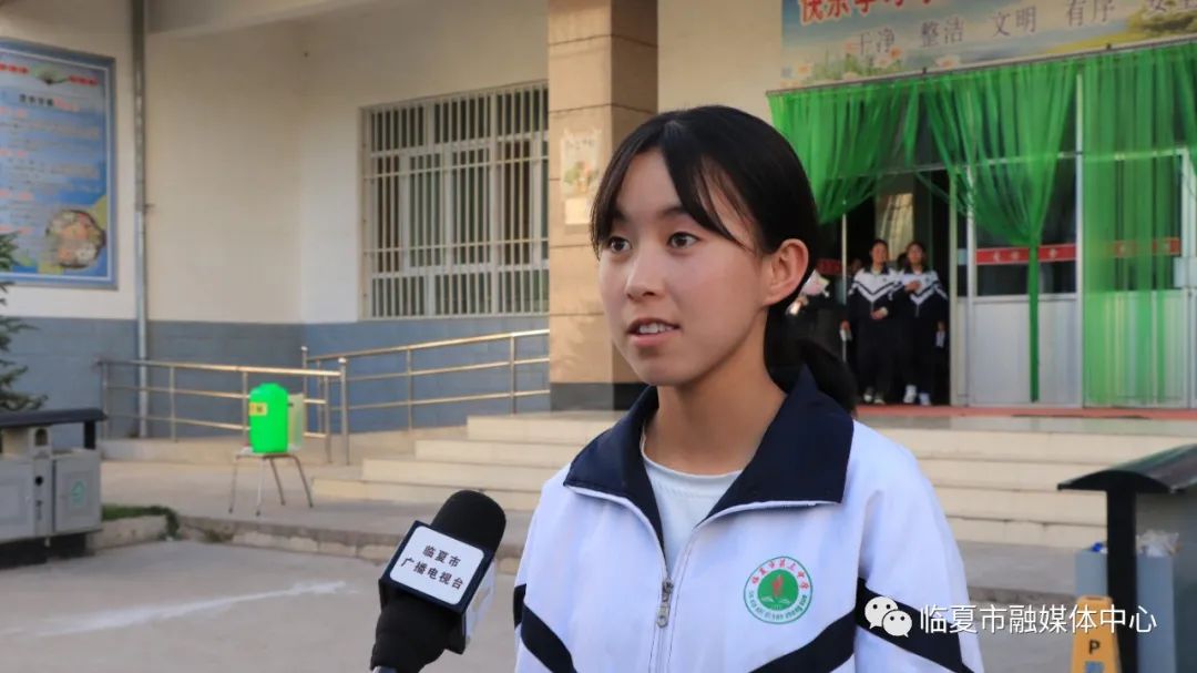 临夏市第三中学学生 牟珊珊:节约粮食本是我们中华民族的传统美德