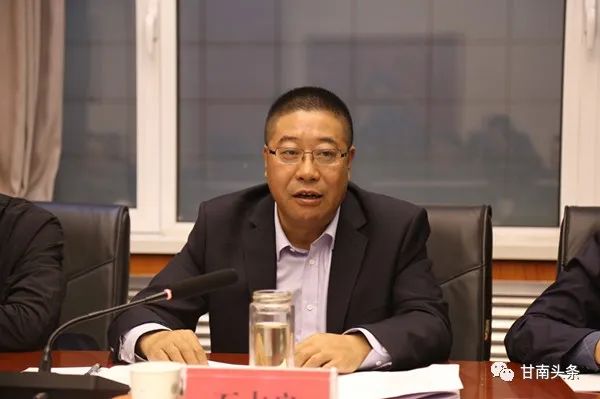 州委常委,州委统战部部长,州工商联党组书记石占良出席会议并讲话.