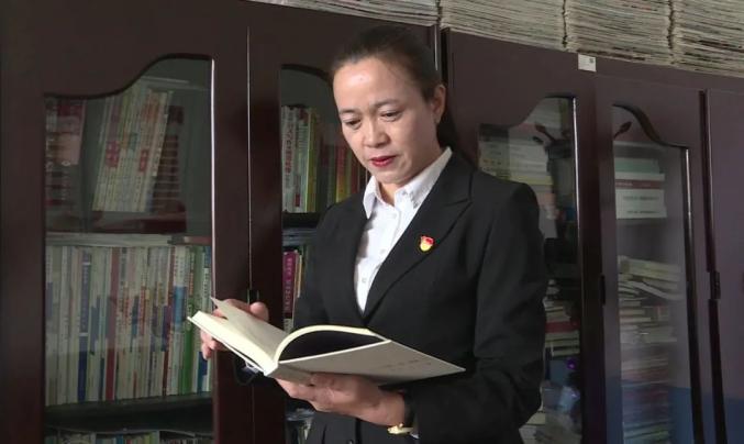 立德树人 铸魂育人——记格尔木市第二中学校长杨莉