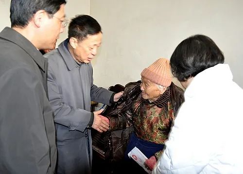 上海市委原副书记罗世谦去世系安徽人