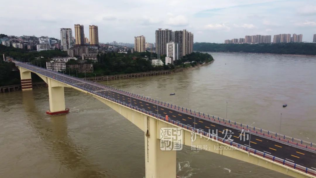 泸州长江大桥维修已完成最后一道重要工序