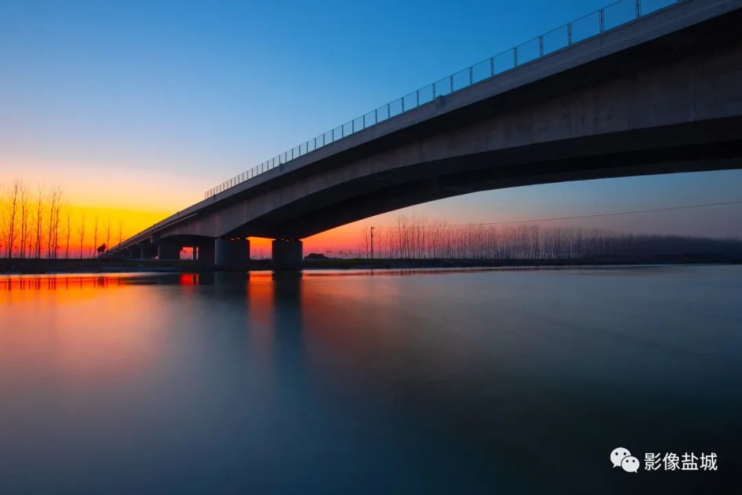 横跨北串场河的高速大桥盐城市区高架桥新西门桥—市区第一座桁架钢