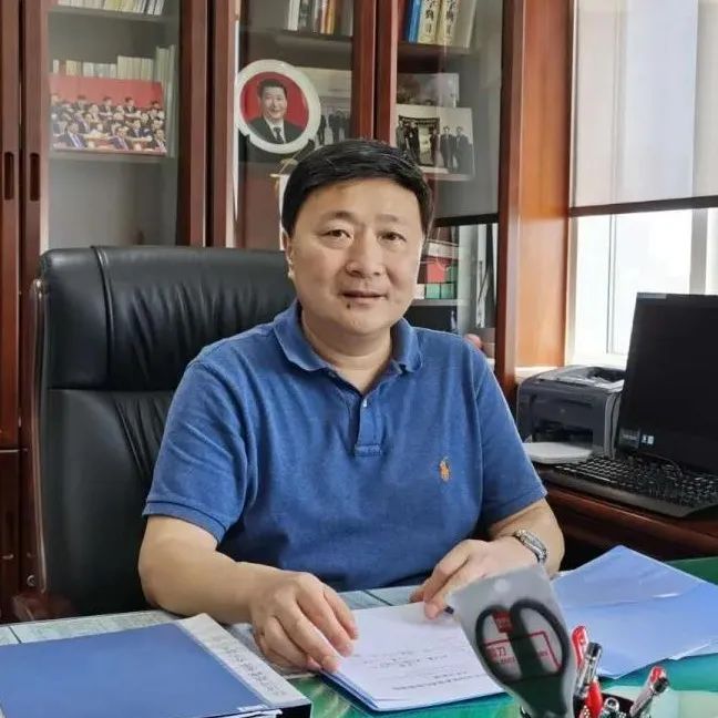 驻市国资委党委纪检监察组以典型案例为活教材推动以案促教