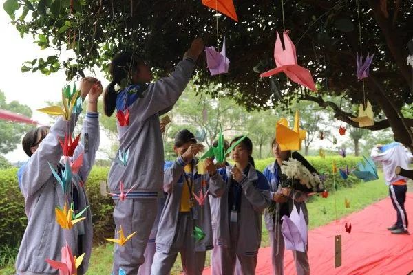 走进诸暨市学勉中学沿着学勉之路看见一代代青春的容颜