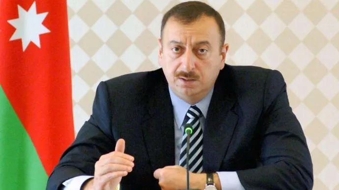阿塞拜疆总统宣布国家进入战争状态