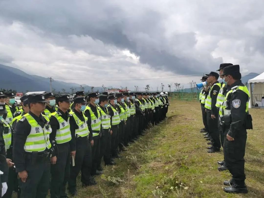 快乐由你安保由我丽江市县区两级公安机关圆满完成玉湖乡村振兴启动