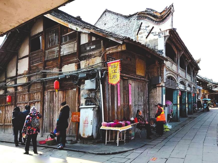 大邑新场古镇的街巷是典型的川西民居风貌