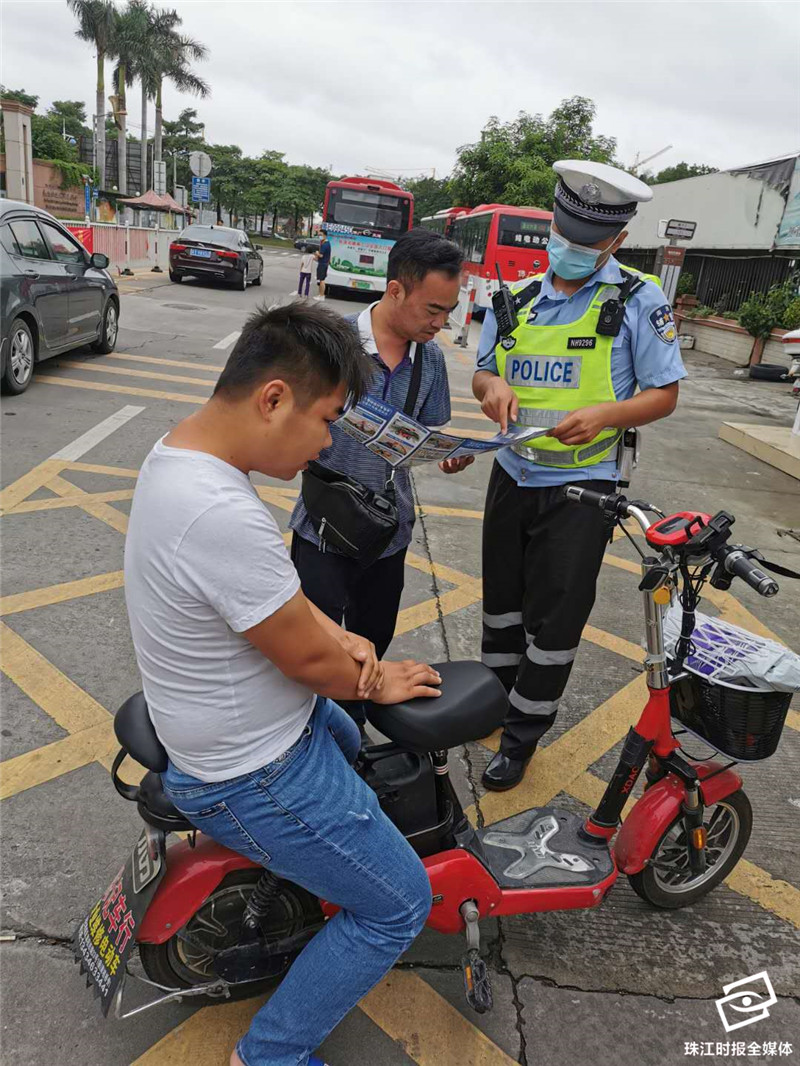 桂城警力下沉到社区和企业持续开展摩电整治行动