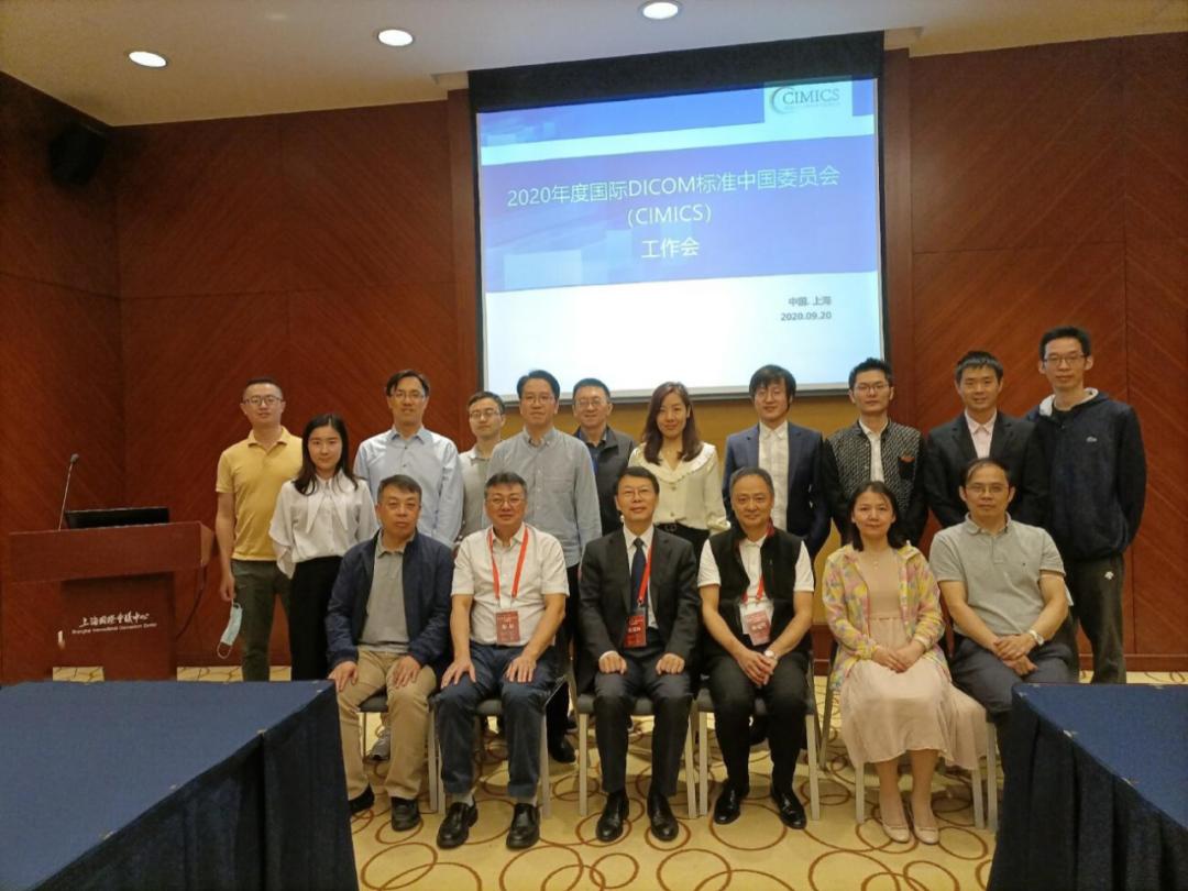专委会副主任委员,大连大学中山医院伍建林副院长,专委会秘书