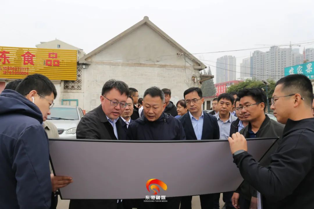 10月14日,区委书记王世波,区委副书记,区长刘祥龙带队现场调度推进海