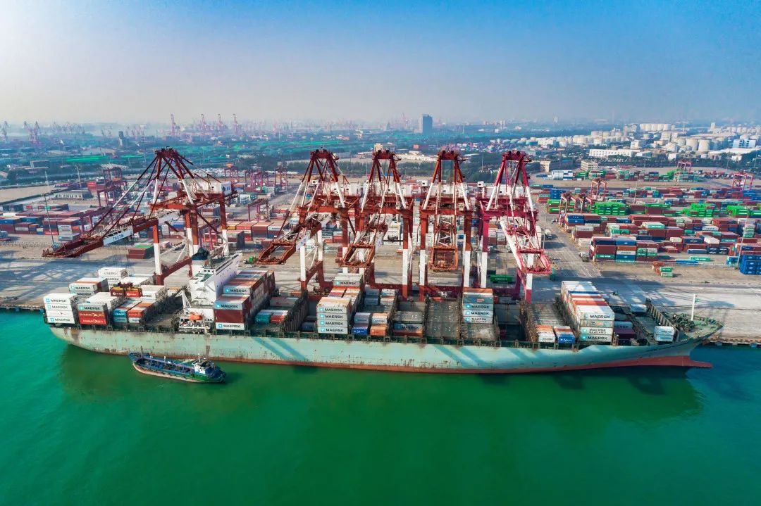天津港"整船换装"助力天津北方国际航运枢纽建设