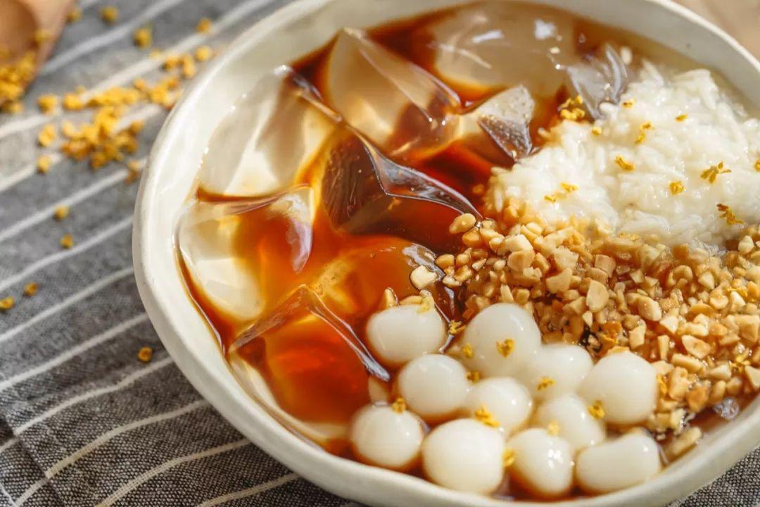 甜蜜中国老成都冰粉成都人味蕾里最难复制的儿时记忆