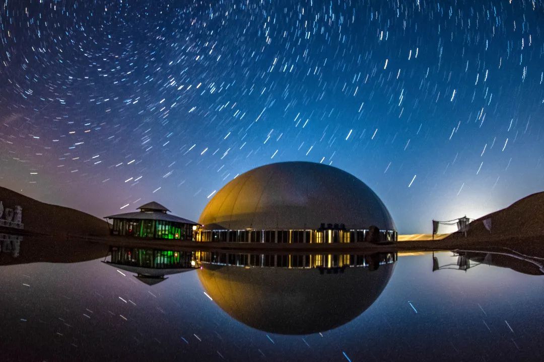 沙漠星星酒店为何这么火,吸引"追星"一族慕名而来?