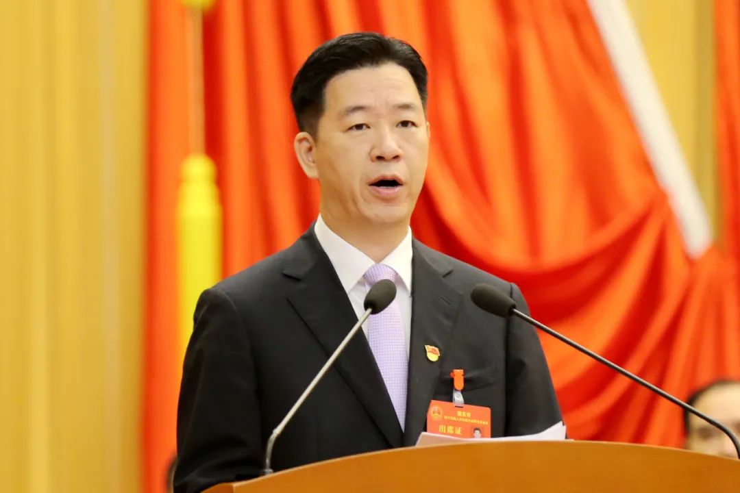 市长陈少荣表示:担重托依法履职 推动韶关高质量发展