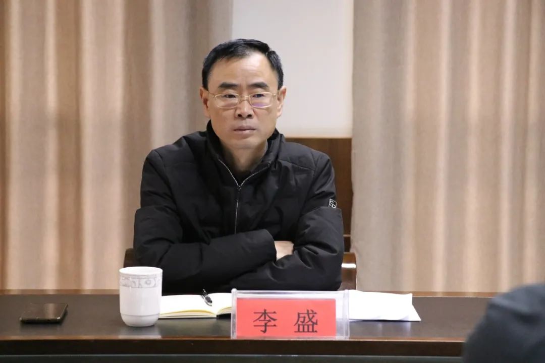 州中院李盛副院长一行到建水法院调研指导诉讼服务中心建设工作