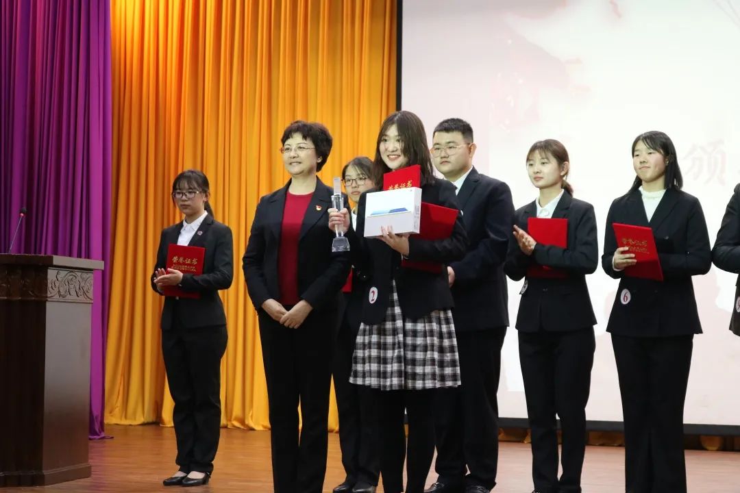 报名通知丨南开大学第十八届中文演讲大赛来啦