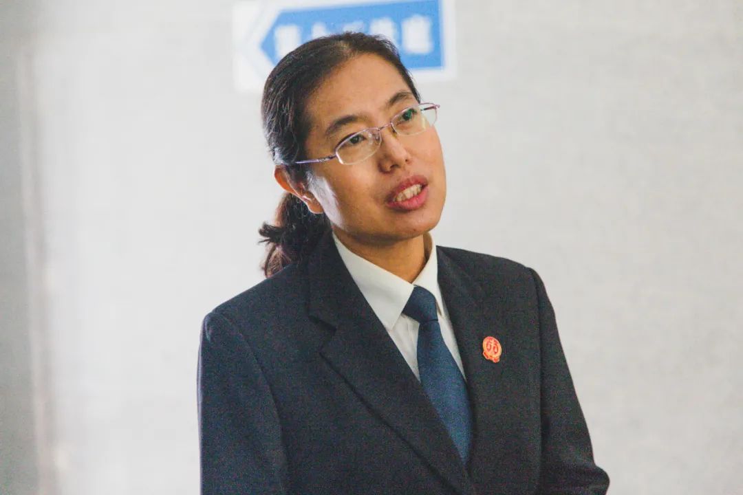 全国最美公务员人选公示我院段莉萍法官入选啦