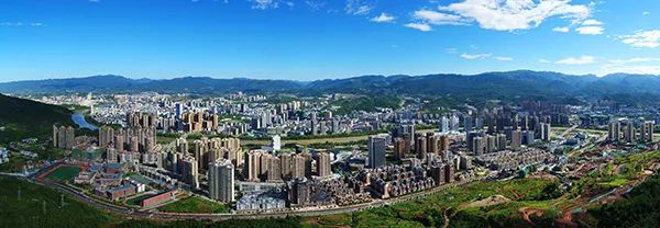 广元利州区找准入圈路纺织工业园变身火锅食材产业园