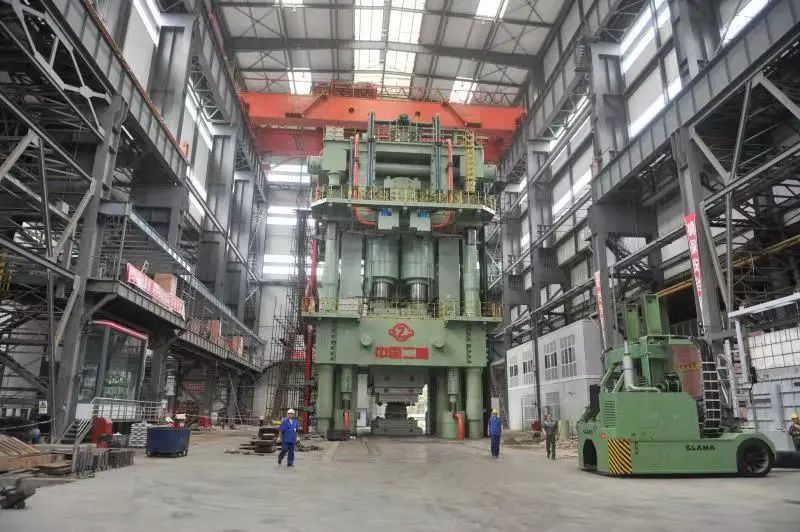该模锻压机是航空,航天,石油,化工,船舶等领域所需模锻件产品的关键