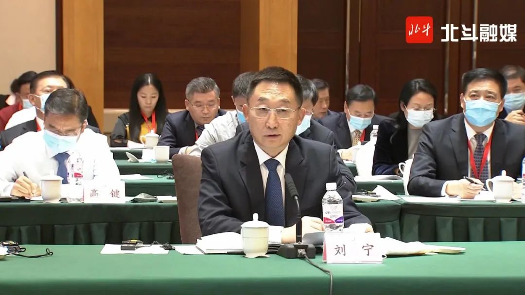 刘宁在讲话中代表省委,省政府对与会嘉宾到来表示欢迎,向长期以来关心