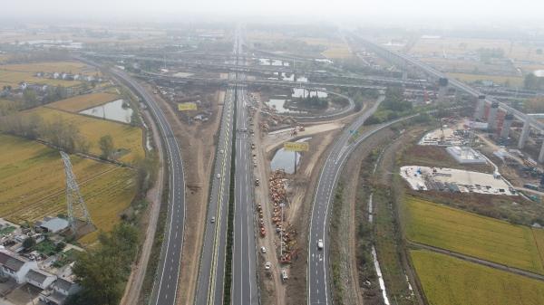 中国化学京沪高速改扩建项目顺利拆除楚州枢纽主线桥