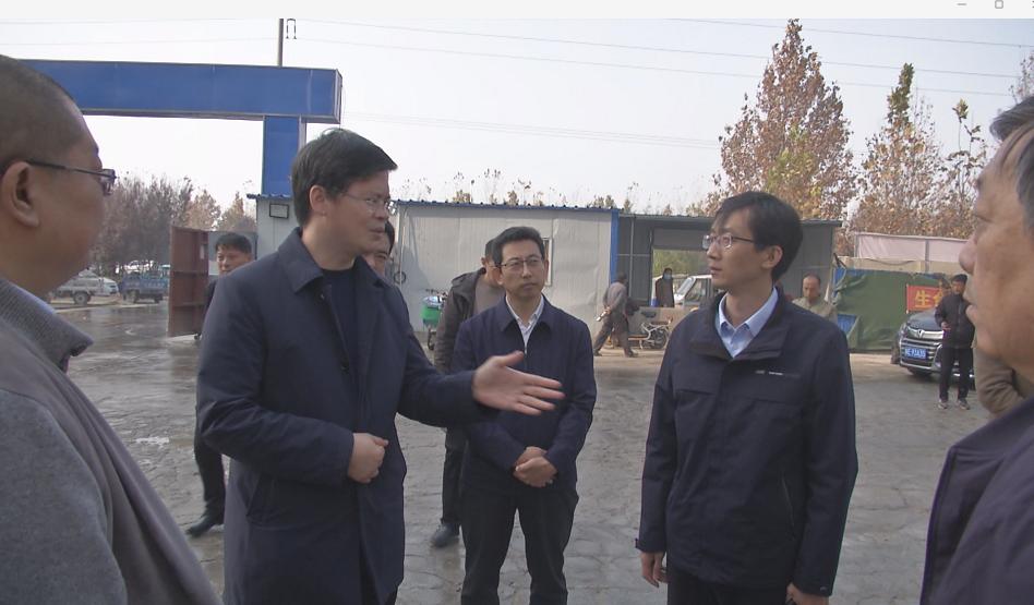 威县县委副书记,县长崔耀鹏调度预警措施落实和邢钢搬迁项目推进工作
