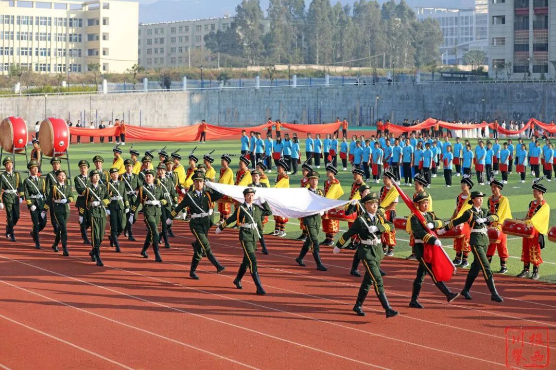 11月16日,西昌民族幼儿师范高等专科学校第一届校园文化艺术节在全校