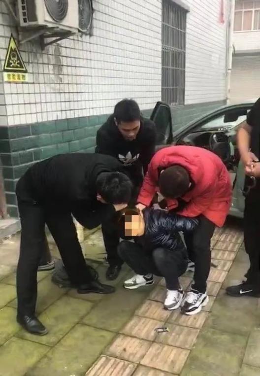 刑警队民辅警周密部署,迅速出击,日夜兼程,连续奋战三天三夜,辗转河北