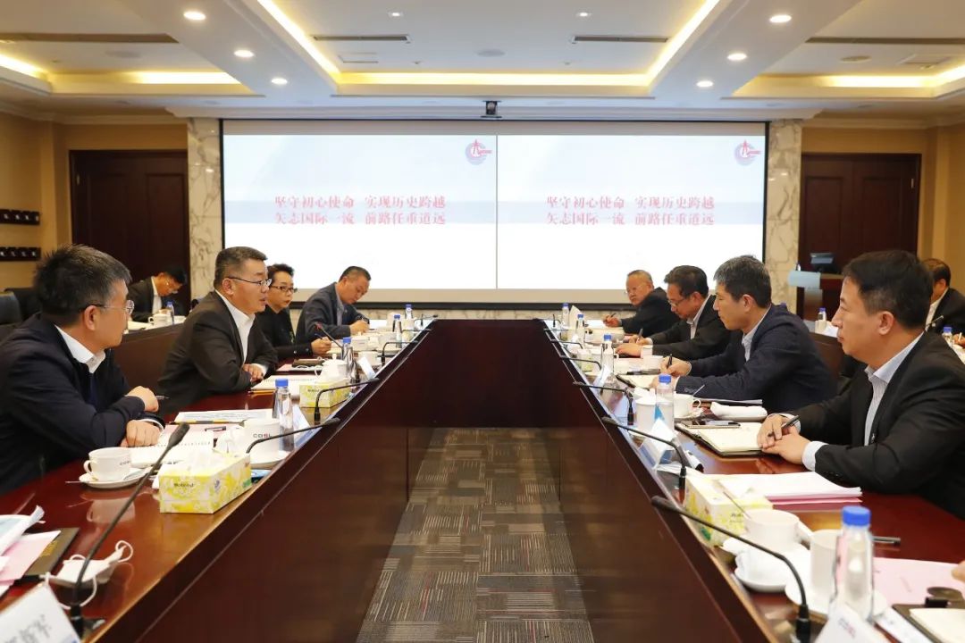 李勇赴中海油服现场办公
