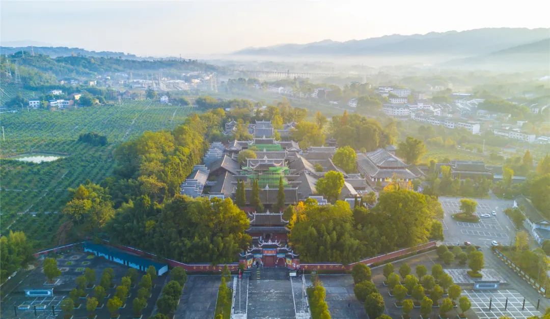 携初冬时光到梁平双桂堂品古朴文化修怡然心境