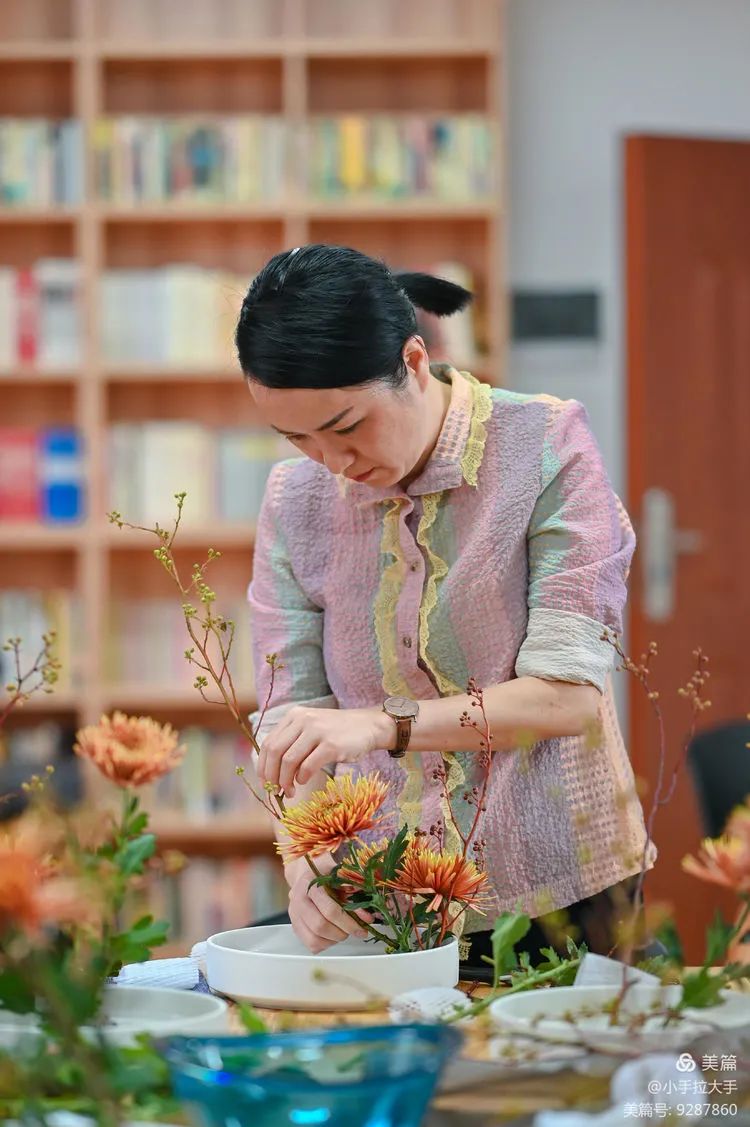 有花向美由美生善省三水所工会女职委东方小原流花道体验活动