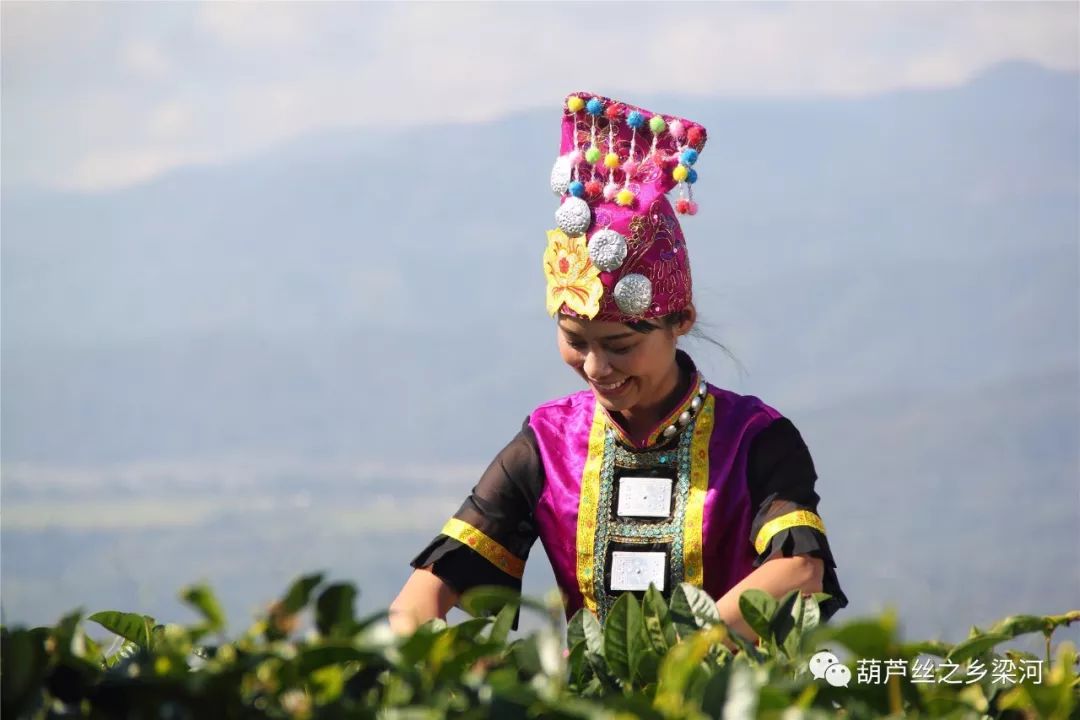 看看德宏人有多能吃苦