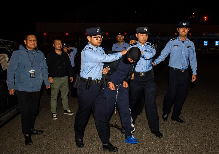 突发命案男子捅死工友