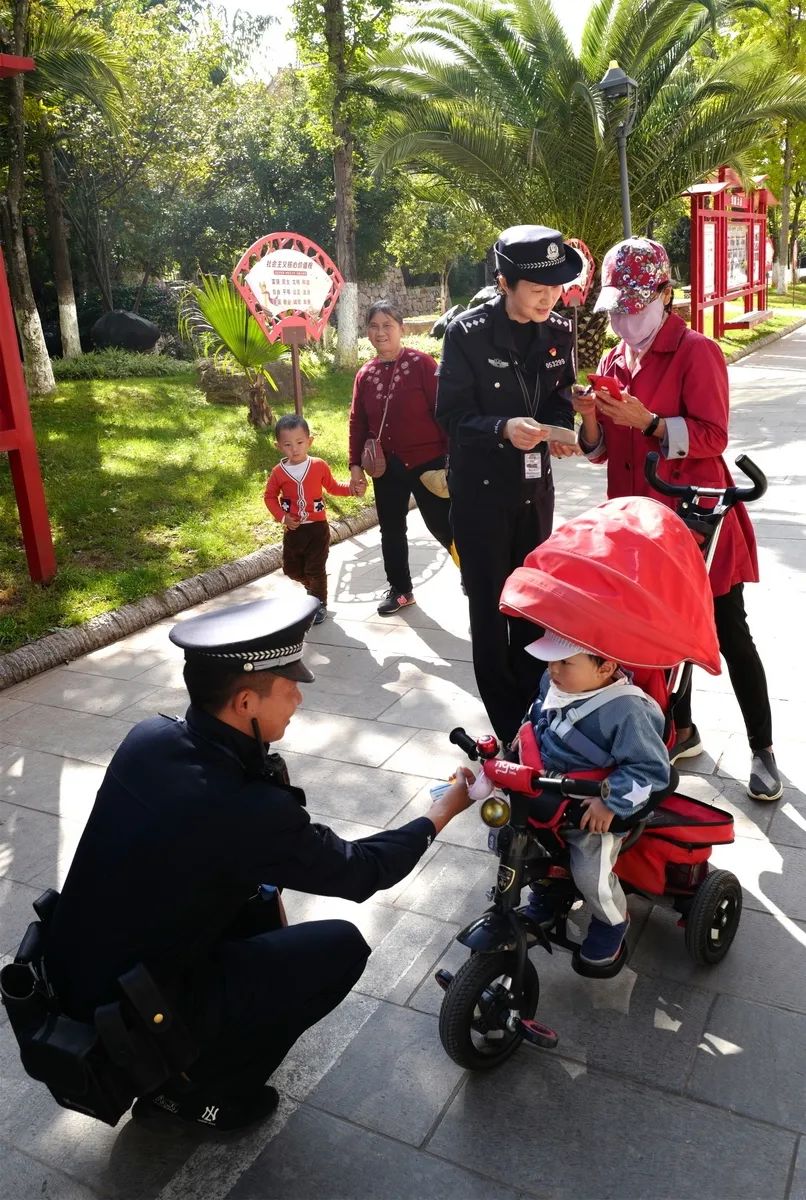 春城警事守護昆明後花園安寧市公安局太平派出所工作紀實