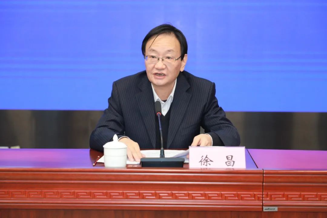 合肥市人民政府副秘书长徐昌,肥西县人民政府副县长韩斌到会,介绍大会