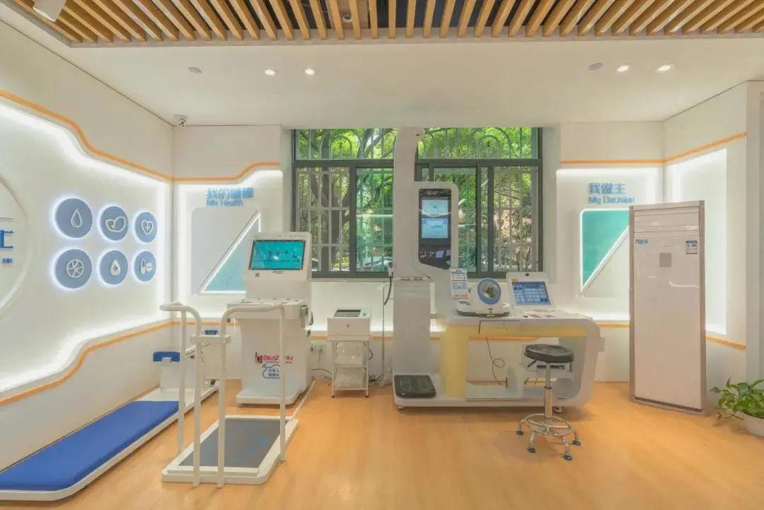 家庭医生签约等服务,引导有需求的居民至专业机构进行疾病筛查或就诊