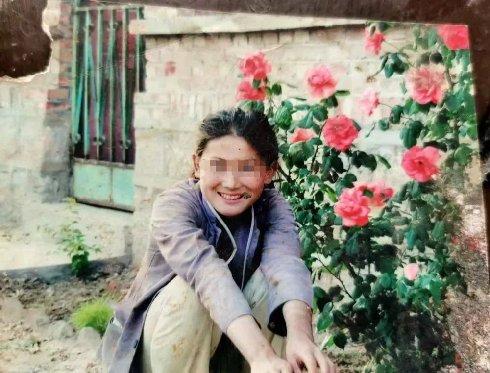 洋洋被嫌弃的一生,家暴死后,骨灰疑再配阴婚.