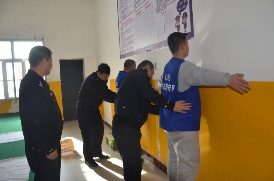 [警方行动]阿拉善右旗看守所:开展安全大检查