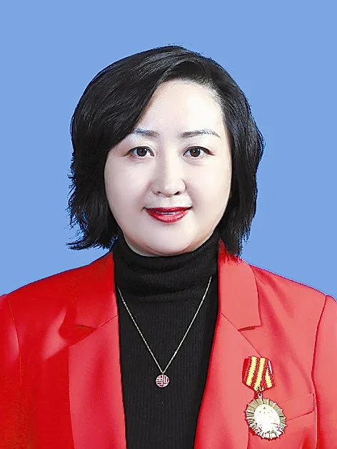 全国劳模 胡冬梅人物介绍大杨集团有限责任公司党委书记,总经理,高级