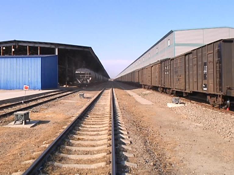 肇源发挥铁路优势加快粮食外运