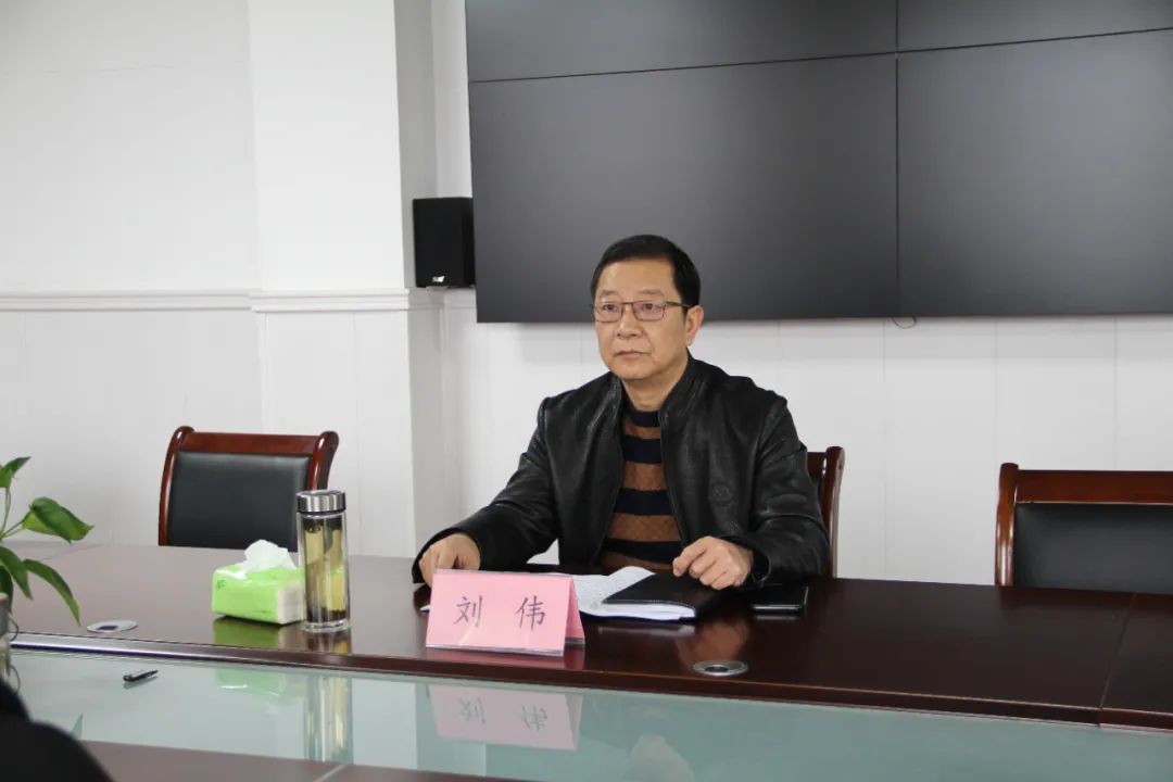 卧龙区法院召开优化营商环境工作推进会