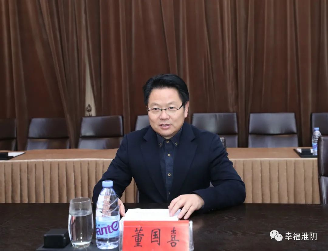 区委书记董国喜与党外代表人士开展联谊交友活动