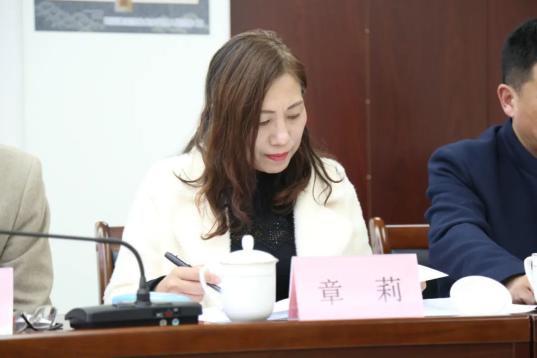 驻海州区连云区市人大代表政协委员到开发区法院开展交叉视察活动