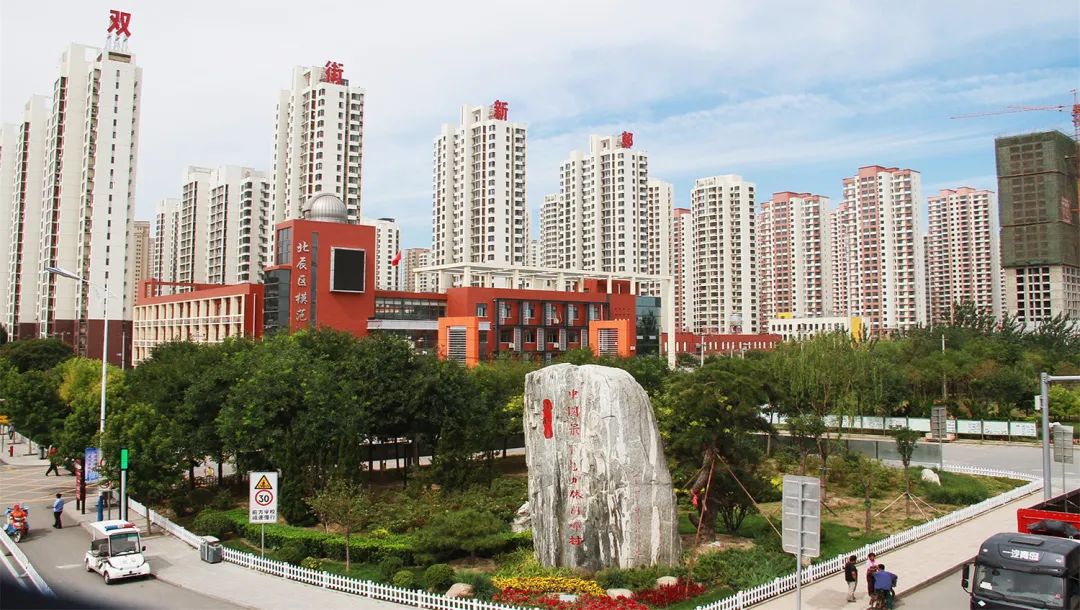 中国小康网运河明珠格外璀璨党建是双街镇双街村的金字招牌