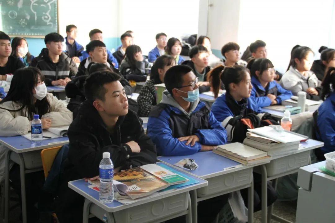 望奎法院联合第二中学开展送法进校园活动举行法制副校长聘任仪式暨