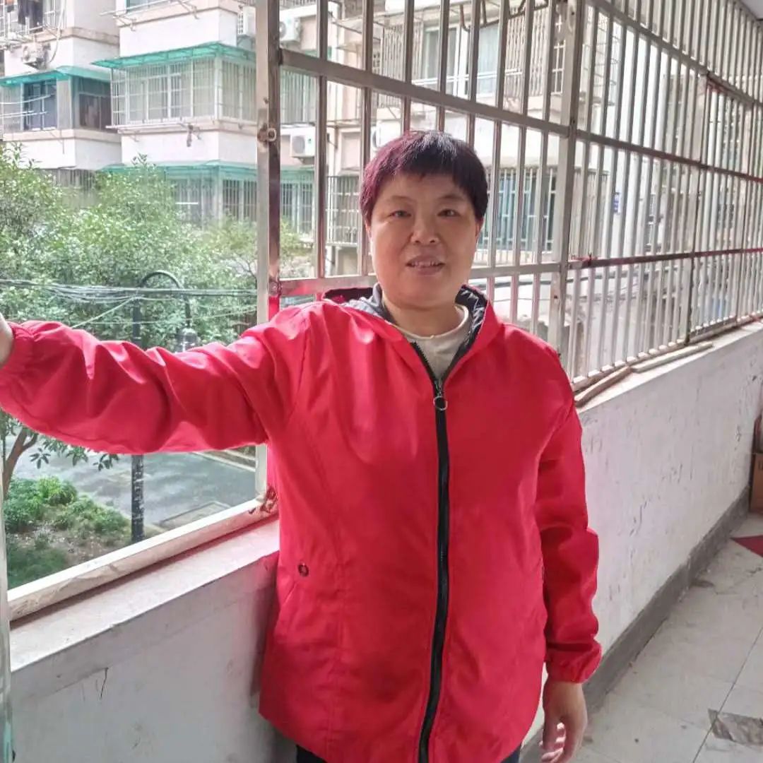 何秀芳老人的守护者浙江省最美家政人