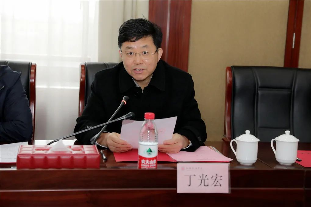 会的决定》,任命姜思源为民盟上海政法学院第一届支部委员会主任委员